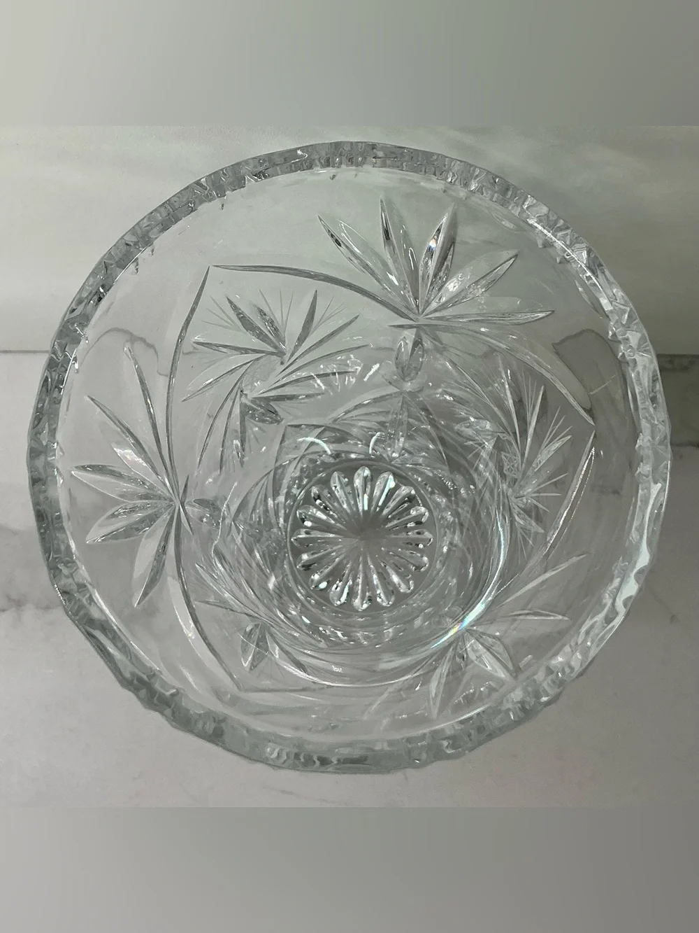 Vintage Thick Lead Crystal Cut Glass Vase Pinwheel Starburst Flared Scallop 7”